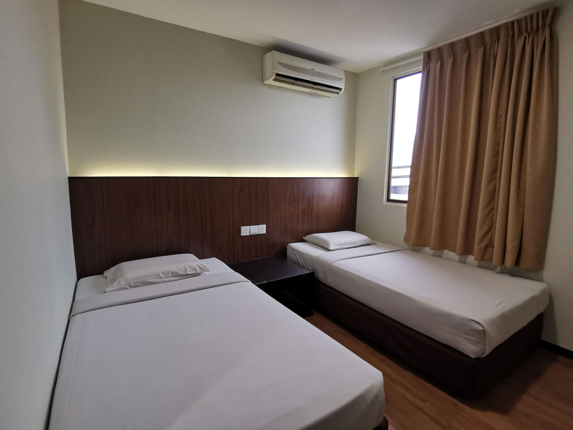 Hotel Holiday Kota Kinabalu Esterno foto