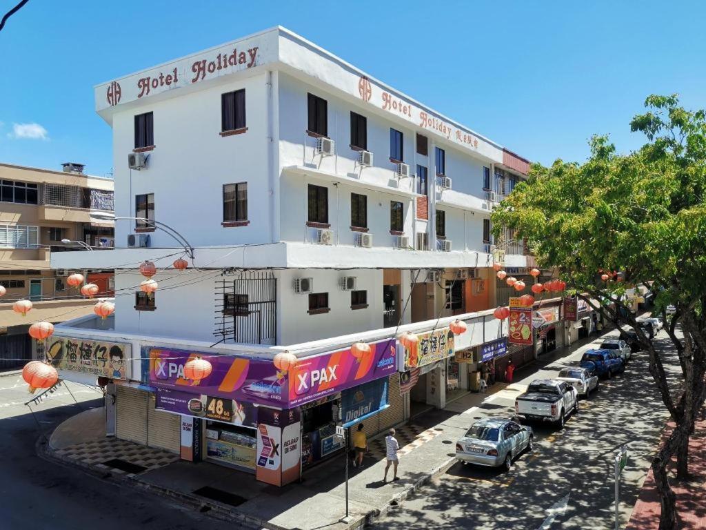 Hotel Holiday Kota Kinabalu Esterno foto