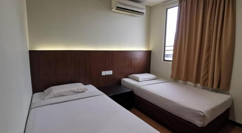 Hotel Holiday Kota Kinabalu Esterno foto